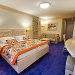 Toporow Hotel 3*